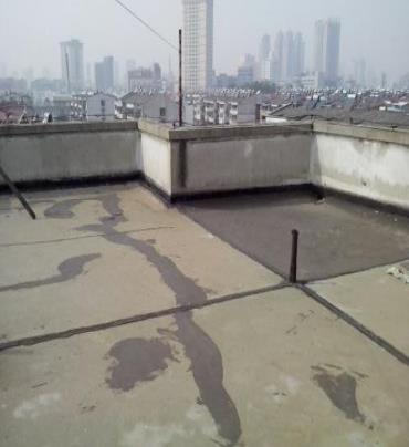 徐州漏水维修 楼顶漏水是什么原因，楼顶漏水维修方法是什么?